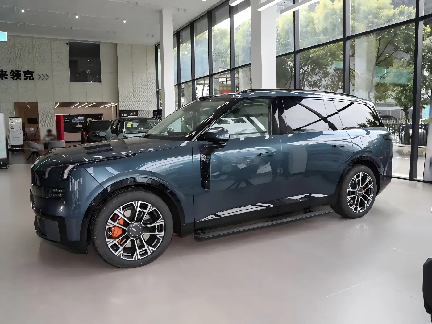 Le Lynk & Co 900 commencera les préventes le 25 mars et lancera officiellement fin avril!