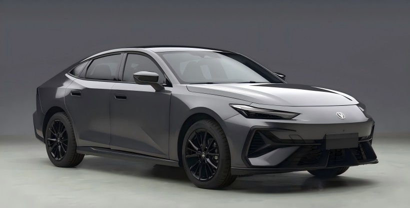 Image d'application du nouveau Chang'an Uni-V: se transforme instantanément en un coupé 