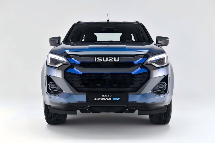 Isuzu publie des images officielles de la camionnette tout électrique D-Max EV avec groupe motopropulseur à traction intégrale à double moteur