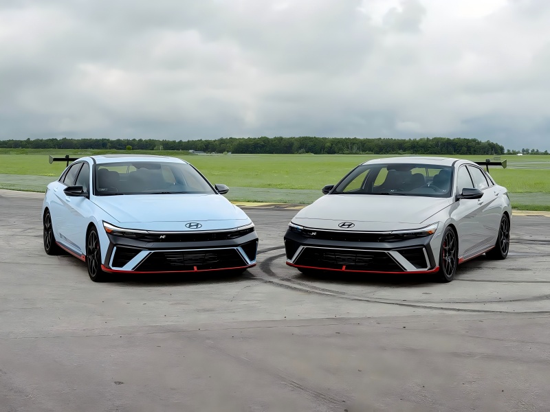 Une transmission manuelle à 6 vitesses est disponible! Rendre le TCR légal sur la route - Images officielles de la Hyundai Elantra N TCR publiées.